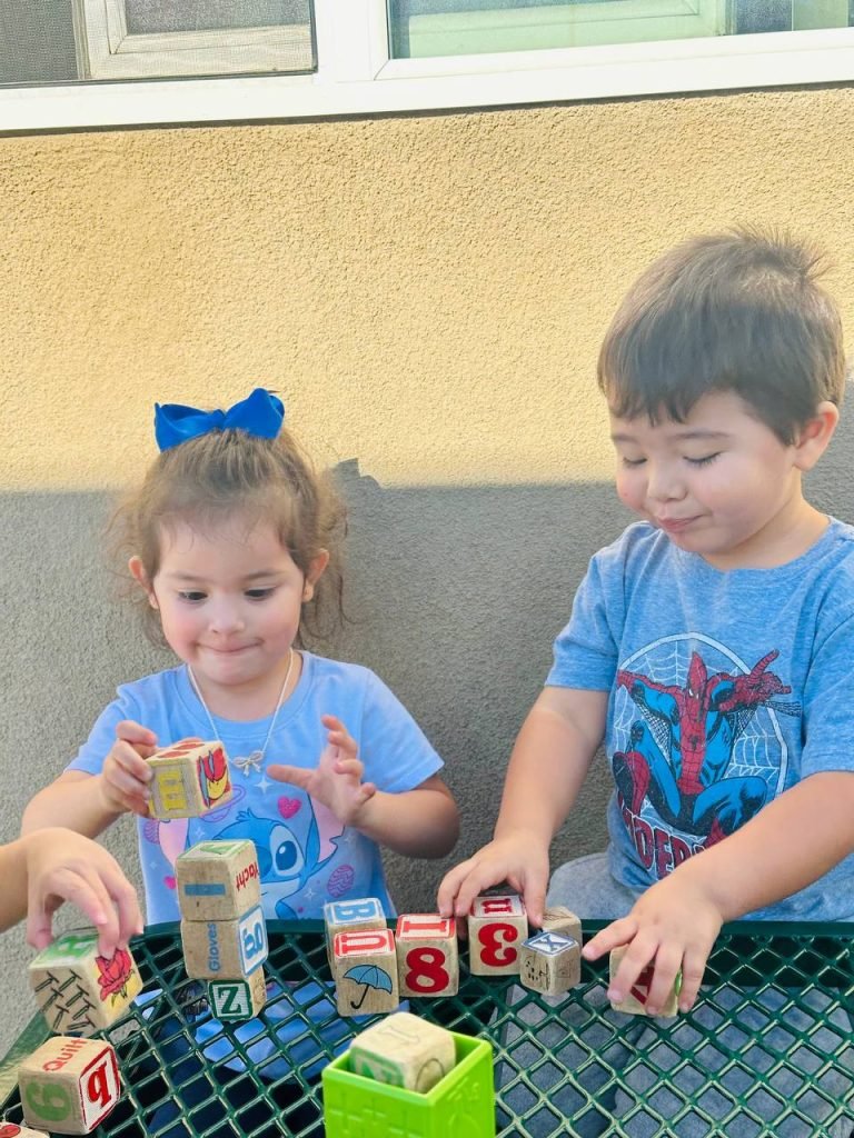 Children are playing with blocks